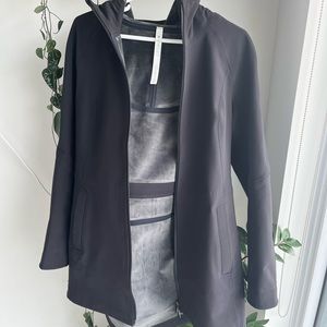 Lululemon RepelShell Rain Jacket in Black 🖤